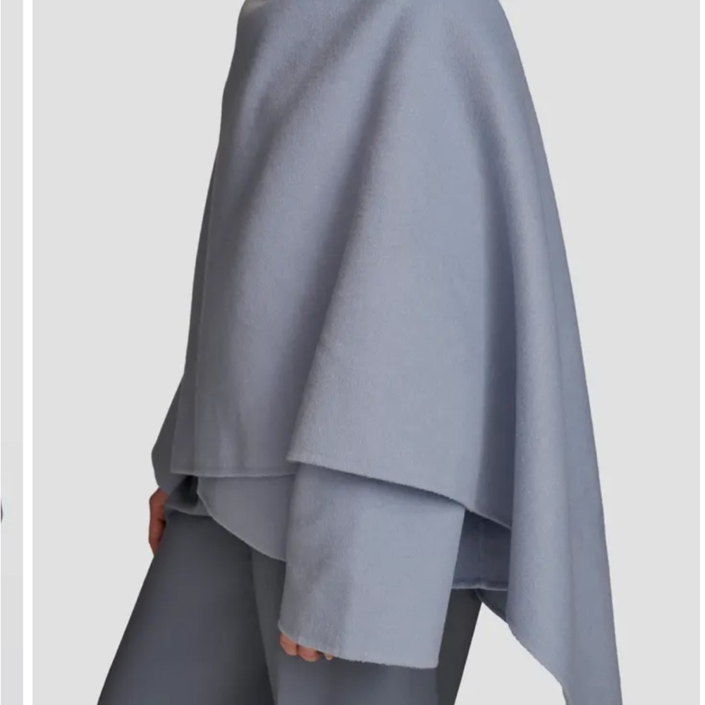 Donna Karen New York Baby Blue Wool Blend Wrap Cape XL - Picture 4 of 11